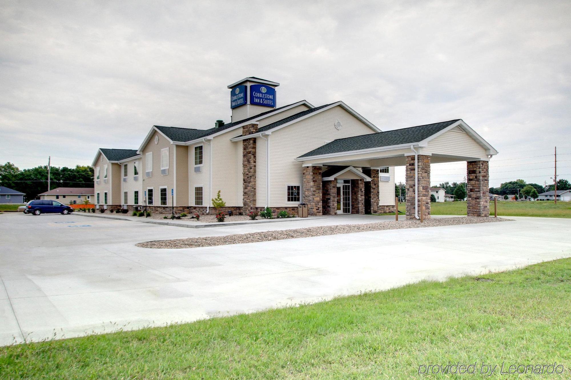Cobblestone Inn & Suites - Schuyler Exterior photo